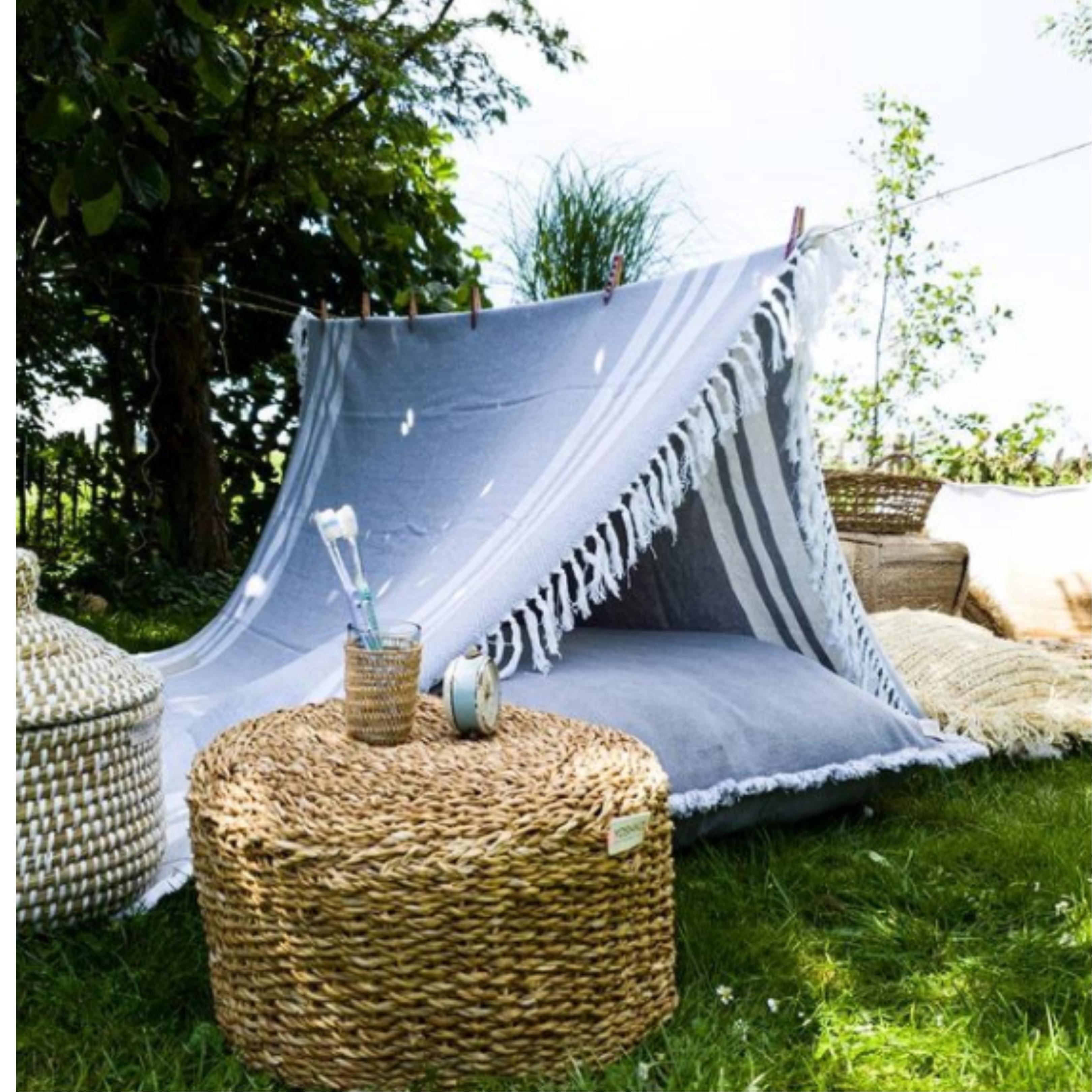 Footstool - Medan, Pouffe